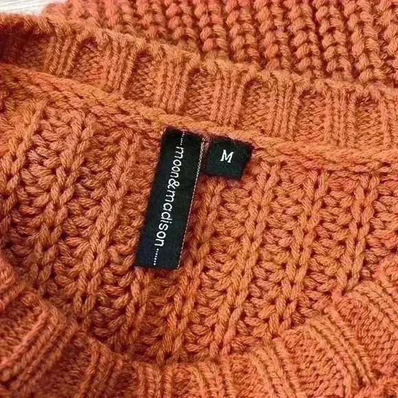 Moon & Madison Orange Knit Pullover Sweater Size M - Picture 5 of 8